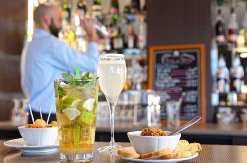 Hotel Le Berry Saint-Nazaire Restaurant bilde