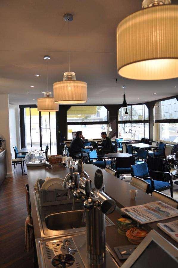 Hotel Le Berry Saint-Nazaire Restaurant bilde